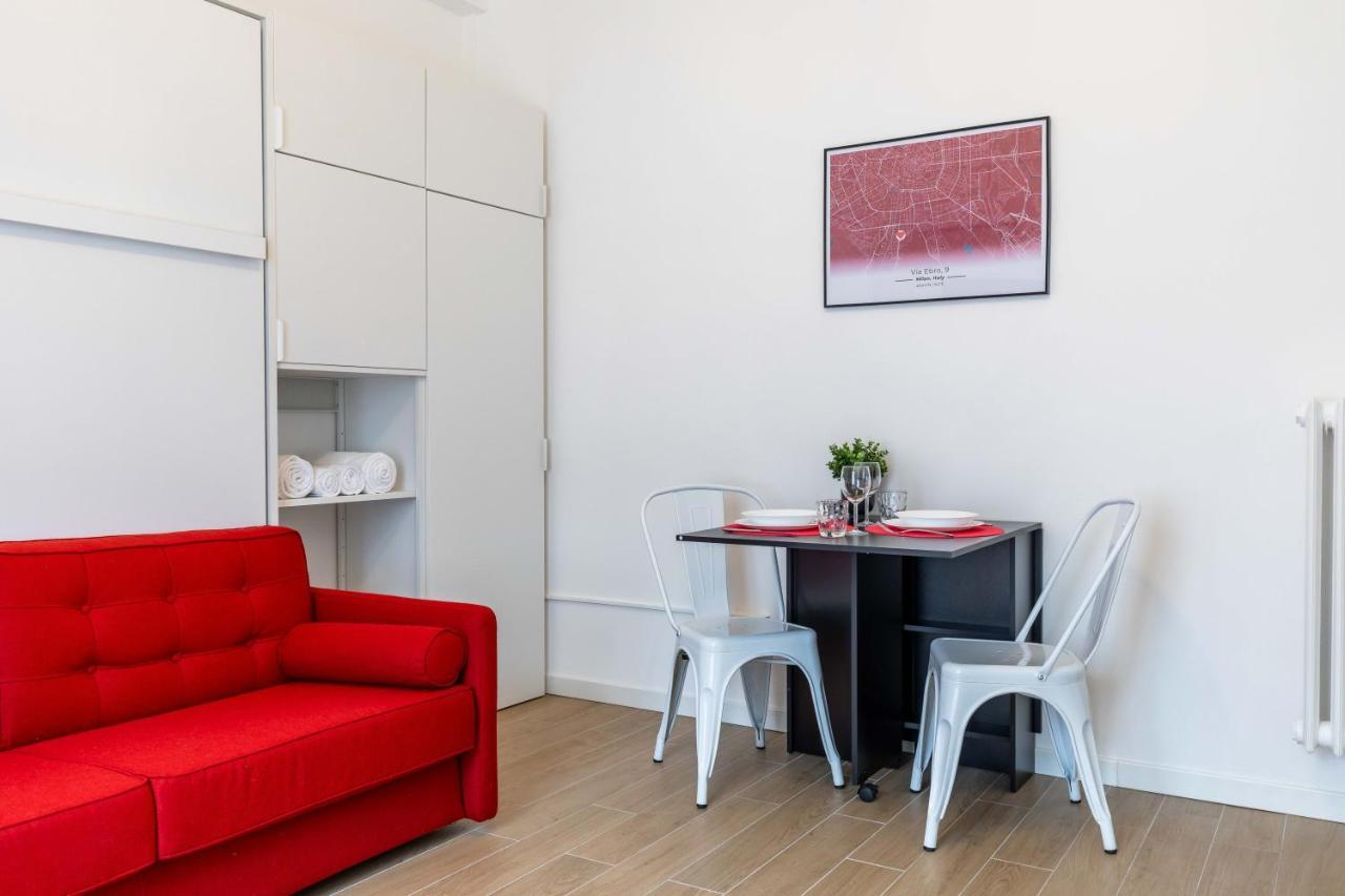 Prada & Bocconi - Cozy Studio, Fast Wifi, Tram Milan Bagian luar foto